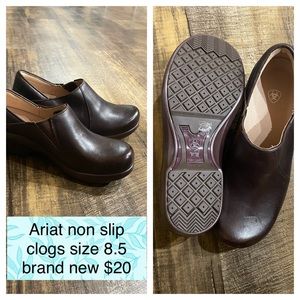 Ariat non-slip clogs